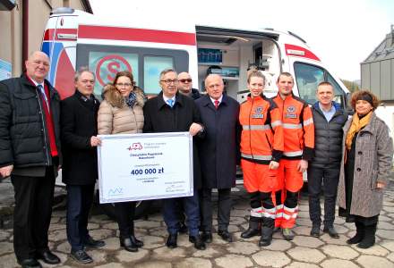 Przekazanie ambulansu