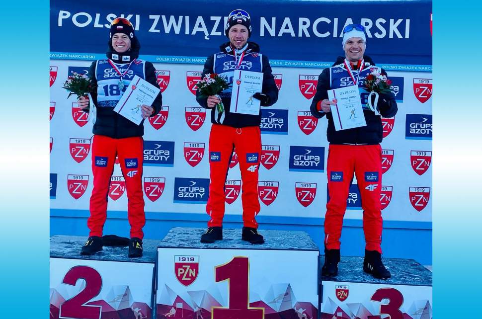Dominik i Mariusz na pierwszym i drugim stopniu podium Mistrzostw Polski (foto: PZN facebook)